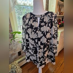 Vince Camuto Black and Cream Floral-Print Blouse